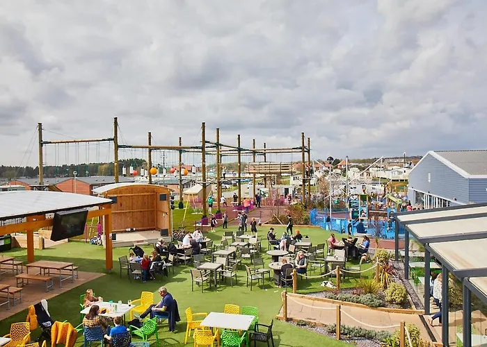 Cedar Retreat * Scarborough