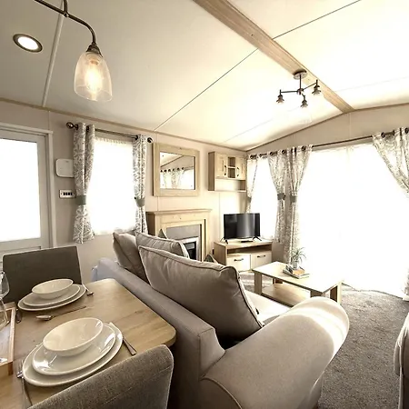 Cedar Retreat Holiday home Scarborough