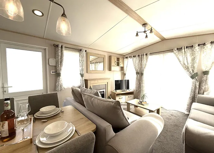 Cedar Retreat Holiday home Scarborough