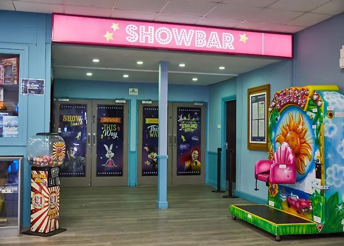 Cedar Retreat * Scarborough