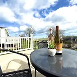 Cedar Retreat Holiday home